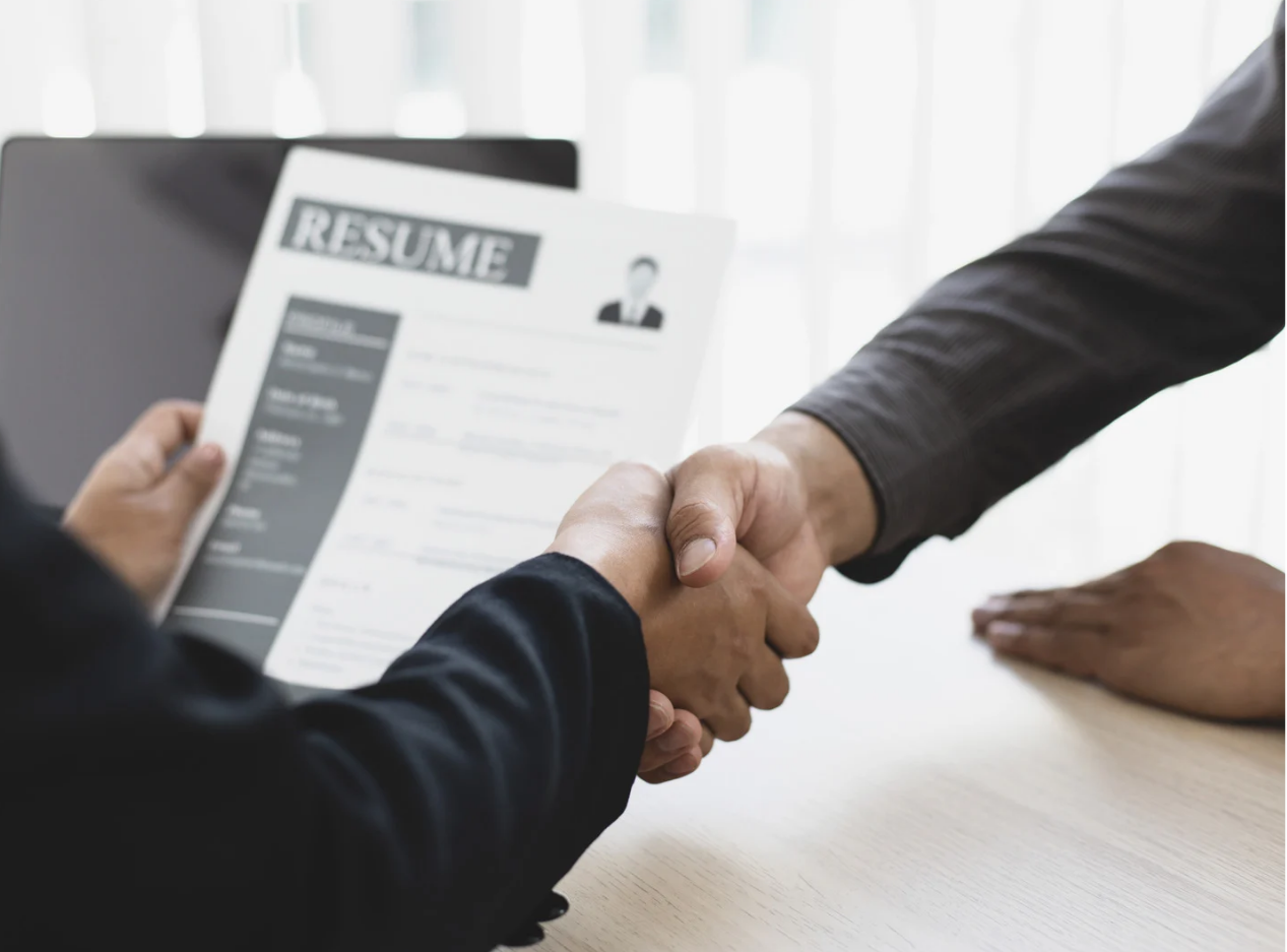 A Guide to Finding a Part-Time Job as an International Student (In-Person)