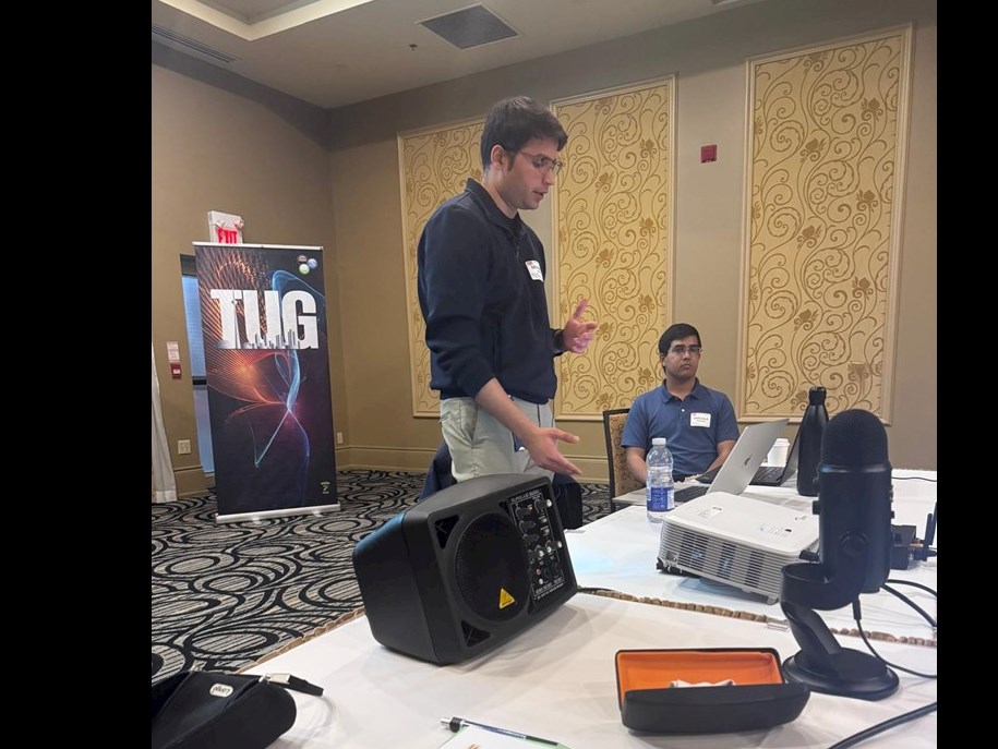 Seneca Students at TUG (Toronto User Group)